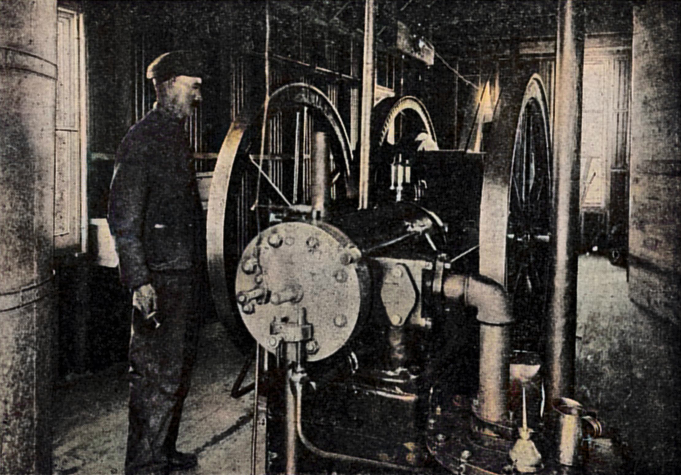 While the views in the prospectus that is the source was not the best in terms of quality, it still is one of the best views I have of one of the many shafts that graced the Golconda lode in its lifetime! Based on research it looks like this image can be from around late September 1899 till early October same year, as by end av third week of September 1899 the company leasing the Golconda had its new machinery and shaft house operational, and as people are posing on these views it sort of make sense to me that they can be from same timeframe, especially as the source prospect talks about 1899 as not ended yet.
   I don't understand why the source title on this image say this is the front view of the hoisting engine, as the photographer is clearly standing at the back end, with the wire going out of the structure from the hoist to the headframe is barely seen extending into this view, so I corrected my use of the title.
   I did procure the colored version of this image as I think it is nicer. Source is gray-toned, or in common speech black & white. Used an online service and tweaked and worked with image to get what looks best to my eyes for the moment.