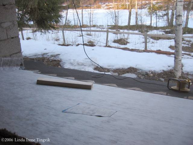 Click to see big picture (640x480 pixels; 48 KB)