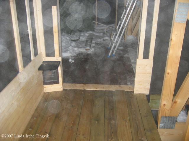 Click to see big picture (640x480 pixels; 44 KB)
