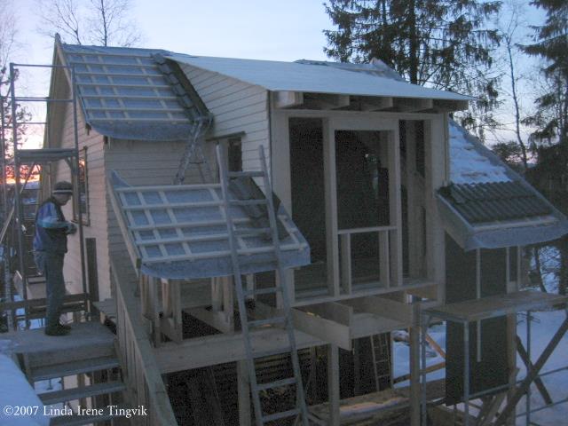 Click to see big picture (640x480 pixels; 55 KB)